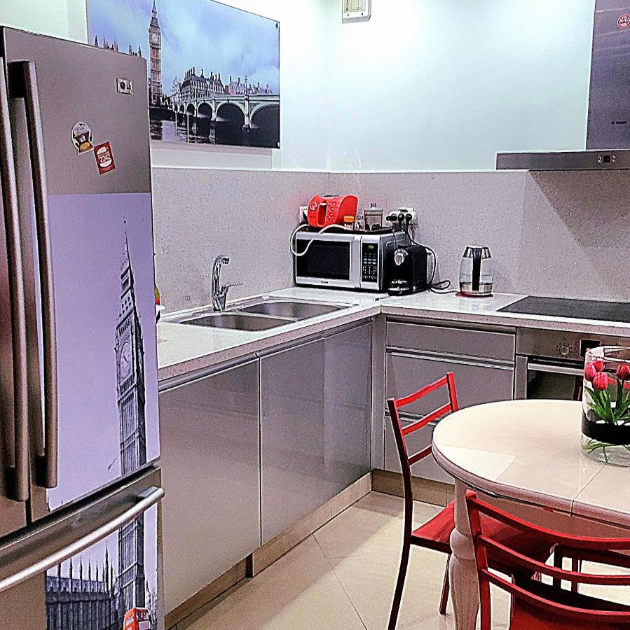 Apartamento Milana's Deluxe With Big Patio And Pool Eilat